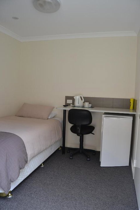 Exchange Hotel Greenbushes - Redcliffe Tourism 6
