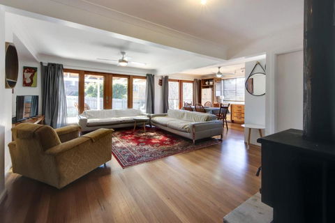 Hillsborough Cottage - Redcliffe Tourism 5
