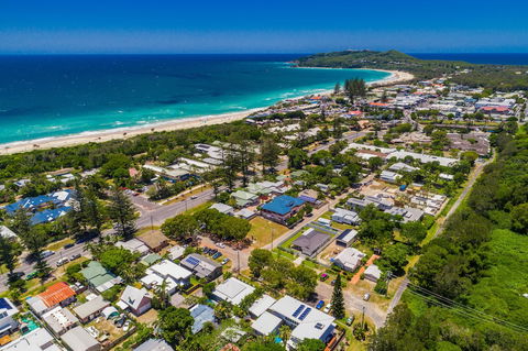 A PERFECT STAY - Aaloka Bay - Redcliffe Tourism 0