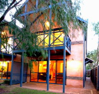 Beach Casa - Redcliffe Tourism