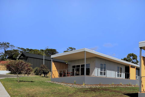 Archella 2 - Beautifully Appointed, Close To Golf Course & Play Ground - Redcliffe Tourism 0