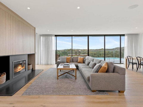 Fairway Views - Redcliffe Tourism 4