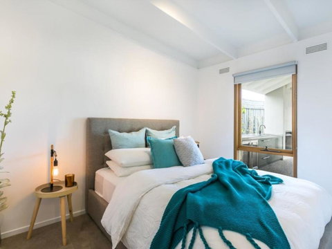 Stunning Sorrento Escape With Pool - Redcliffe Tourism 1