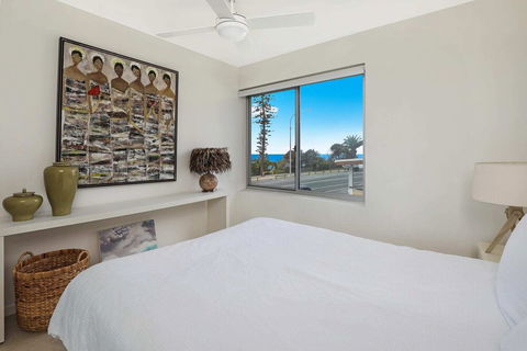 SPECTACULAR OCEAN FRONT Sounion6 - Redcliffe Tourism 6