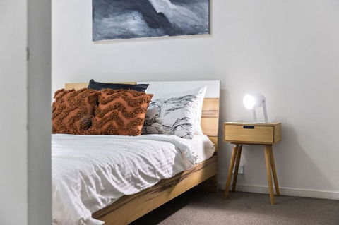 A Modern & Cozy Studio Next To Darling Harbour - Redcliffe Tourism 5
