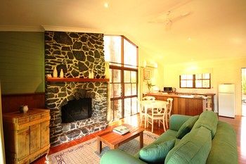 Galnyamba.Friday Creek Retreat - Redcliffe Tourism 1