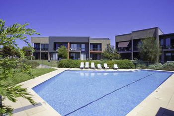 Stylish 3 Bedroom Condo - Redcliffe Tourism 5