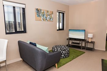 Executive Stay - Redcliffe Tourism 2