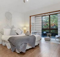 Coolangatta Beachside Villas - Redcliffe Tourism