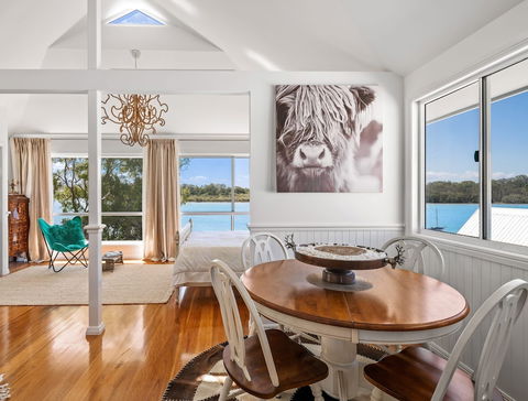 Summerville House - Redcliffe Tourism 1
