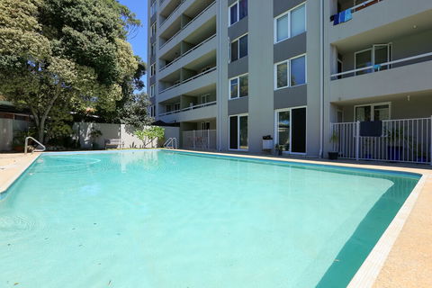 Seabreeze - Redcliffe Tourism 0