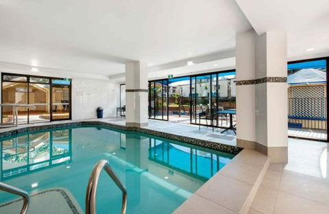 Absolute Beachfront With Views 2BR Apt - Redcliffe Tourism 1