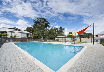 Forte Capeview Apartments - Redcliffe Tourism 0