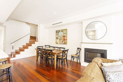 Cottesloe Aqua Retreat - Executive Escapes - Redcliffe Tourism 6