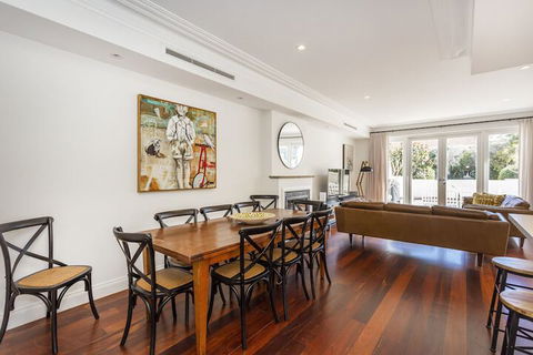 Cottesloe Aqua Retreat - Executive Escapes - Redcliffe Tourism 5