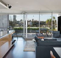 Elegant Elizabeth Bay H374 - Redcliffe Tourism