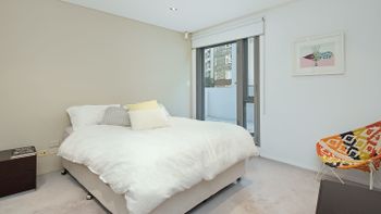 Elegant Elizabeth Bay H374 - Redcliffe Tourism 4
