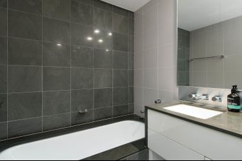 Elegant Elizabeth Bay H374 - Redcliffe Tourism 6
