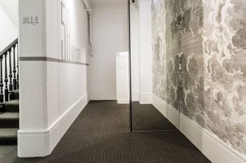 Stunning City Apartment H350 - Redcliffe Tourism 6