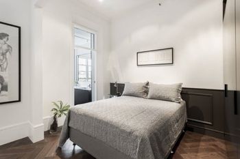 Stunning City Apartment H350 - Redcliffe Tourism 3