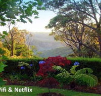 Black Cockatoo Retreat - Redcliffe Tourism