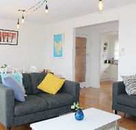 Newly Renovated Unit Waters Edge - Redcliffe Tourism