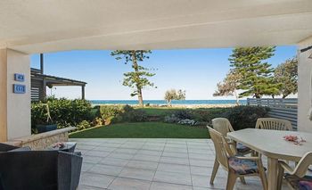 Noraville On The Beach - Redcliffe Tourism 6
