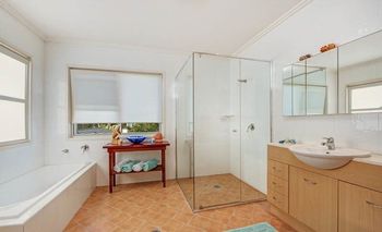 Noraville On The Beach - Redcliffe Tourism 4