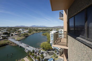 Holiday Inn Townsville - Redcliffe Tourism 3