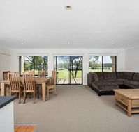 Villa 127 Horizons Golf Resort - Redcliffe Tourism