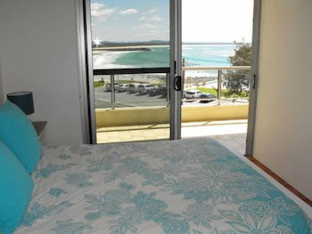 Beachpoint Unit 202 - Redcliffe Tourism 5