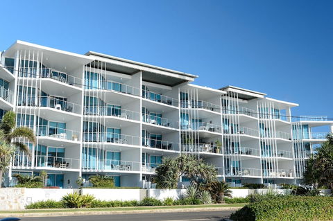 C Bargara Resort - Redcliffe Tourism 0