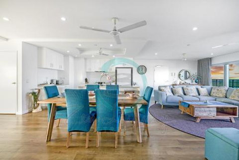 ZEN TOWERS - COZY HOLIDAY HOME For Families In CBD - Redcliffe Tourism 1