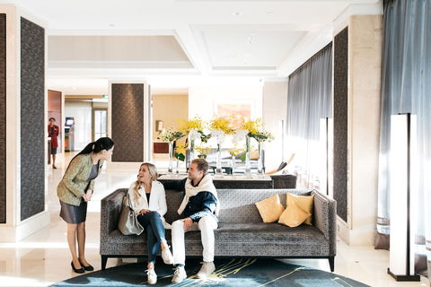 Shangri-La Hotel, Sydney - Redcliffe Tourism 3