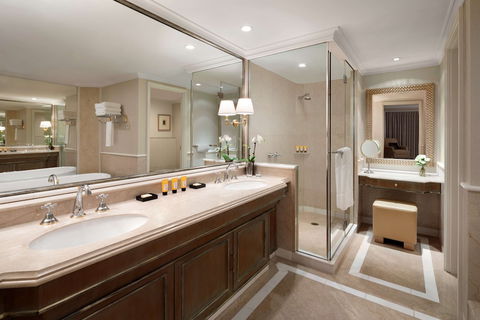 Shangri-La Hotel, Sydney - Redcliffe Tourism 5