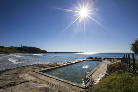 Seaspray Apartments - Redcliffe Tourism 2