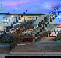Villa De Marseilles - Melbourne - Redcliffe Tourism