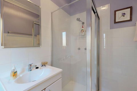 Arcadia Cottage - Redcliffe Tourism 7