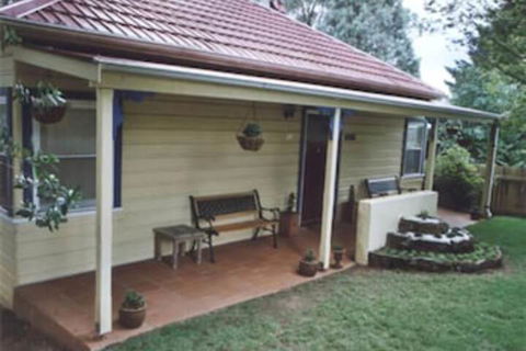 Arcadia Cottage - Redcliffe Tourism 0