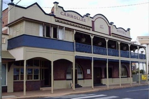 Carrollee Hotel - Redcliffe Tourism 0