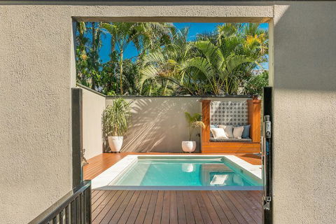 A PERFECT STAY - 3 Little Pigs - Redcliffe Tourism 4