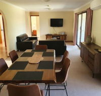 Annies Holiday Units - Redcliffe Tourism
