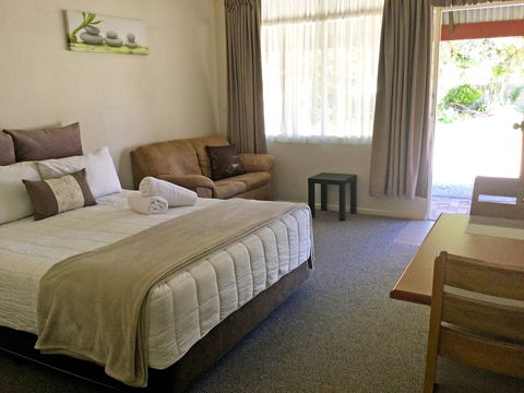 Alstonville Settlers Motel - Redcliffe Tourism 6