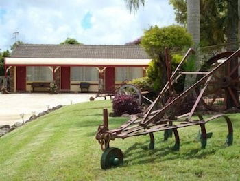 Alstonville Settlers Motel - Redcliffe Tourism 0