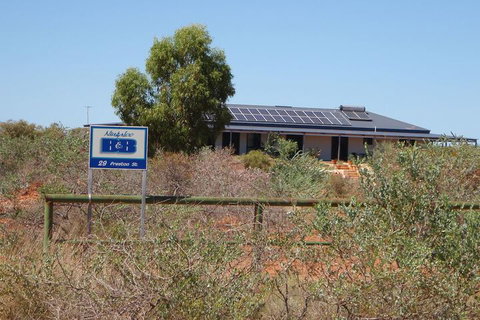 Ningaloo Bed And Breakfast - Redcliffe Tourism 1