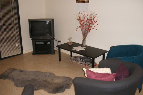 Ningaloo Bed And Breakfast - Redcliffe Tourism 6