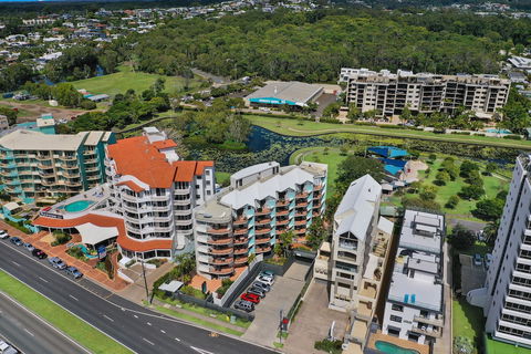 Ocean Boulevard - Redcliffe Tourism 3