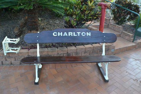 Charlton Apartments - Redcliffe Tourism 4