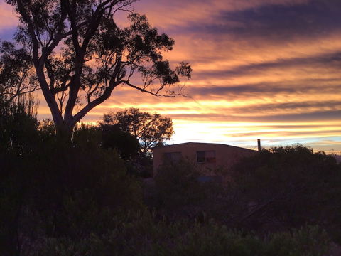 Burnt Creek Cottages Mansfield - Redcliffe Tourism 1