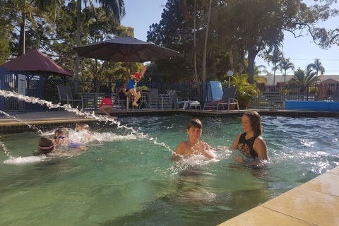 Rainbow Getaway Holiday Apartments - Redcliffe Tourism 5